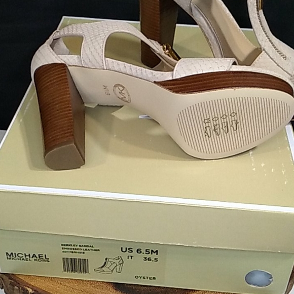 Michael kors Berkley Embossed Snake Print … - Picture 14 of 16